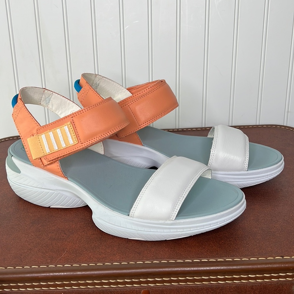 Sorel Sandals Women’s Size 10.5 New